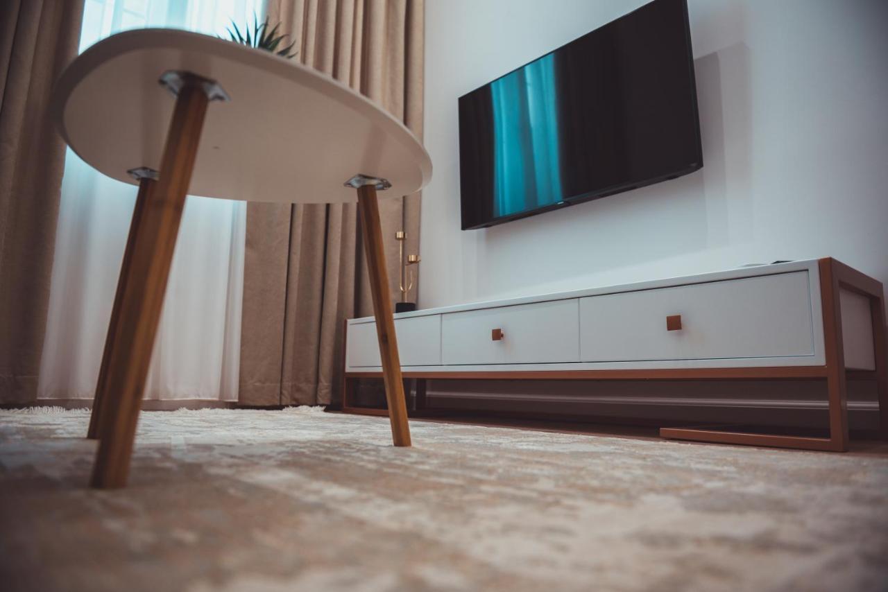 Tam Skanderbeg Square City Center Apartment No2 ติรานา ภายนอก รูปภาพ